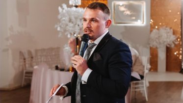 Фото: В Череповце тамаду задержали за мошенничество