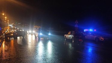 Фото: В Череповце столкнулись ВАЗ и Лада Гранта