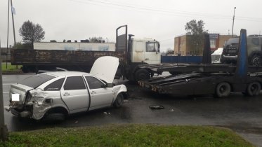 Фото: В Череповце произошло тройное ДТП с пострадавшей