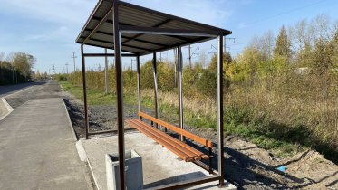 Фото: В Череповце с остановки на Боршодской украли все стекла