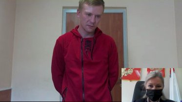 Фото: Череповчанин, укравший клюшку с арт-объекта хоккейной команды «Северсталь», заплатит штраф