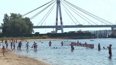 Фото: Роспотребнадзор не рекомендует череповчанам проводить время на городских пляжах