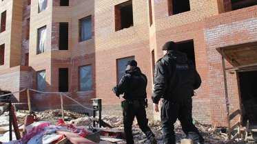 Фото: Нелегальных мигрантов искали на стройках Череповца