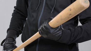 Фото: В Череповце избитому приятелем мужчине, пришлось сменить работу и встать на учет к неврологу