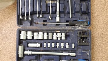 Фото: Шуруповерт и музыкальную колонку украли двое череповчан из строительного вагончика