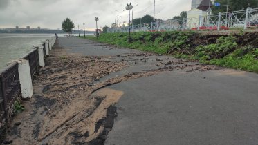 Фото: Набережная в Череповце пострадала из-за осадков