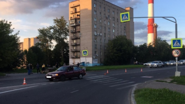 Фото: Женщину на «зебре» сбил водитель иномарки