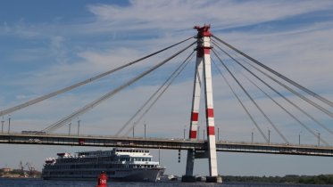 Фото: Прыгуна с Октябрьского моста в Череповце оштрафовали