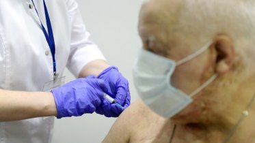 Фото: Череповчан с инвалидностью бесплатно отвезут на вакцинацию