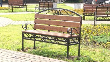 Фото: Новые скамейки и урны установят в двух районах Череповца