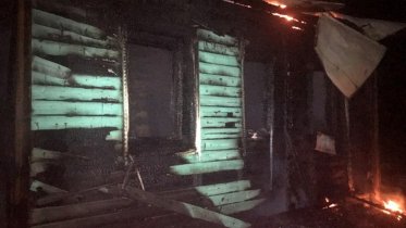 Фото: Дача 31-летнего мужчины вспыхнула в Череповецком районе