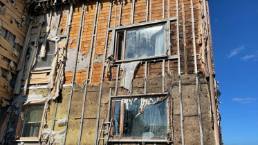 Фото: Деревянный гараж сгорел под Череповцом, огнем повреждены и соседние строения