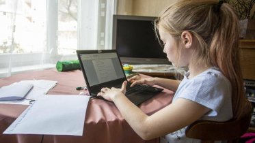 Фото: Часть школьников Череповца отправилась на дистанционку из-за коронавируса