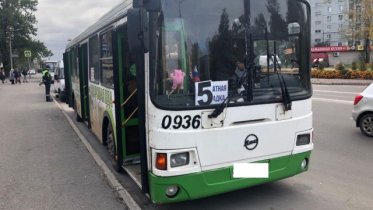 Фото: Пенсионер получил травмы во время поездки в череповецком автобусе