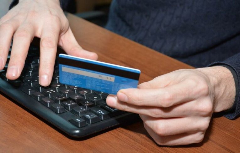 Фото: В погоне за интим-услугами череповчанин лишился денег