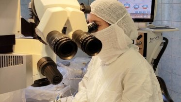 Фото: В медсанчасть «Северстали» доставили оборудование для лечения катаракты