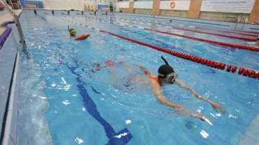 Фото: На Кубок Череповца по плаванию приехали свыше 100 пловцов