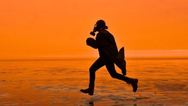 Фото: Необычные космические фотографии на обмелевшем водохранилище сделала фотограф из Череповца