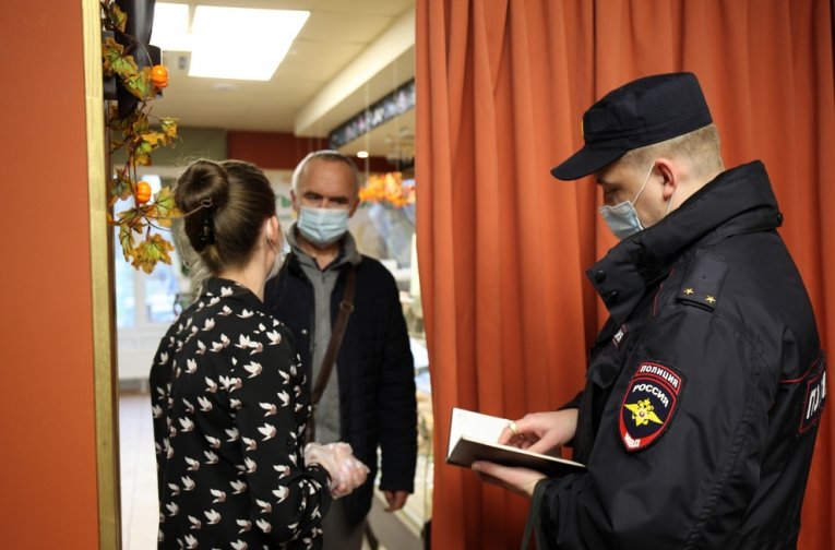 Фото: В Череповце не штрафуют за несоблюдение системы QR-кодов