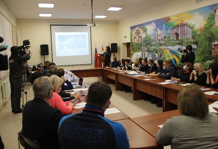 Фото: Беговую дорожку между Октябрьским и Архангельским мостами намерены проложить в Череповце