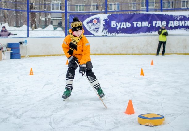 Фото: 27 хоккейных коробок подготовят к сезону в Череповце