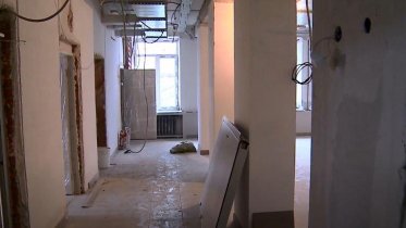 Фото: В Череповце школу № 16 не успевают сдать после капремонта