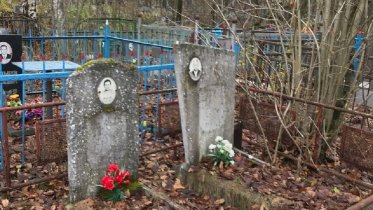 Фото: Правоохранители займутся вопросом пропавших с кладбища надгробных табличек
