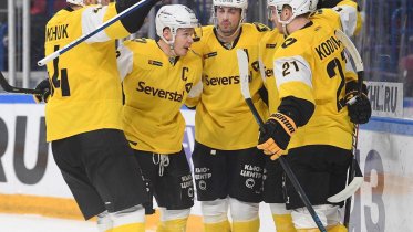 Фото: «Северсталь» обыграла лучшую команду КХЛ, обновив рекорд