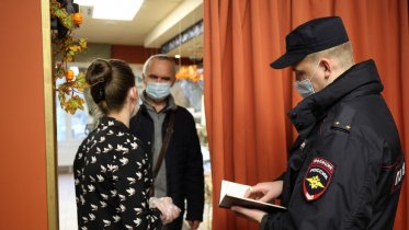 Фото: В Череповце не штрафуют за несоблюдение системы QR-кодов