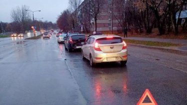 Фото: Череповчанку после тройного ДТП забрали в больницу