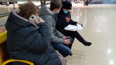 Фото: 26 «безмасочников» удалось поймать за минувшие выходные в Череповце