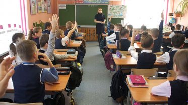 Фото: В Череповце еще несколько школ перешли на обучение по триместрам