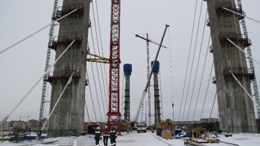 Фото: Ледоколы намерены использовать специалисты при строительстве нового моста в Череповце