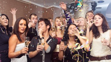 Фото: Череповчанам разрешили шумно провести новогоднюю ночь