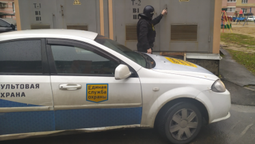 Фото: Выпившего мужчину пришлось усмирять в магазине электроники в Череповце