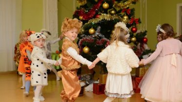 Фото: Мэр Череповца пустит родителей на утренники