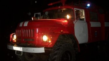 Фото: В Череповецком районе сгорела дача с автомобилем