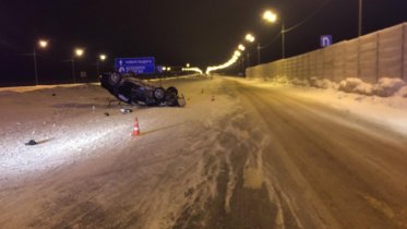 Фото: На трассе под Череповцом перевернулась иномарка