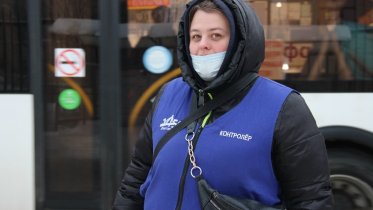 Фото: В Череповце контролер спасла ребенка, потерявшегося в автобусе