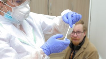Фото: Количество случаев омикрон-штамма растет в Череповце
