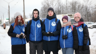 Фото: Череповчанам раздали памятки о блокадном Ленинграде