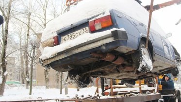 Фото: Почти полтысячи автомобилей эвакурировали в Череповце