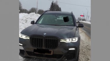 Фото: Под Череповцом задержан лихач, мчавшийся на служебном транспорте