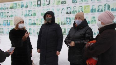 Фото: Зону отдыха видят череповчане у Стены памяти на Краснодонцев