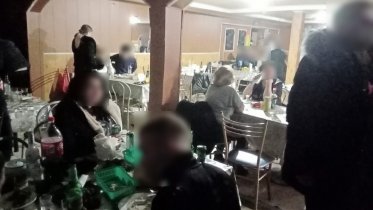 Фото: В Череповце ночью массово торгуют алкоголем