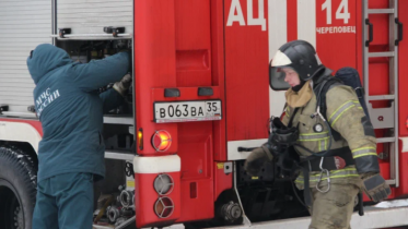 Фото: В Череповце жильцам дома пришлось эвакуироваться почти в полночь