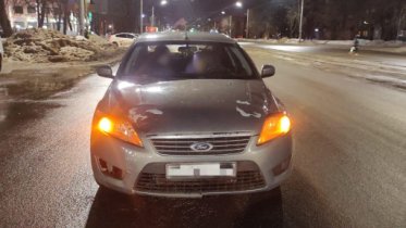 Фото: Череповчанин попал под колеса авто на проспекте Победы