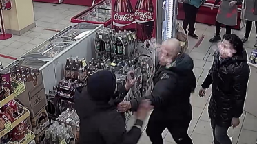 Фото: Житель Череповецкого района ответит за избиение мужчины в магазине