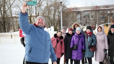 Фото: Выпускники школы экскурсоводов организовали первую экскурсию в Череповце