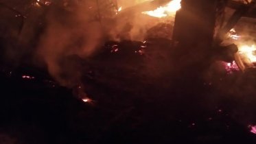Фото: Под Череповцом мужчину с пожара забрали в реанимацию